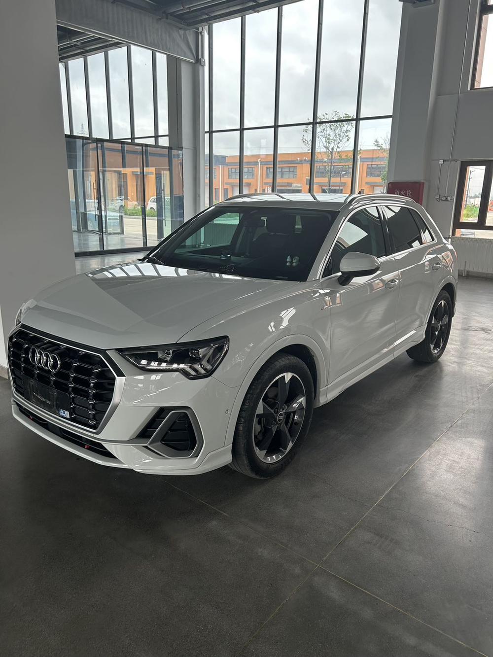 Audi Audi Q3