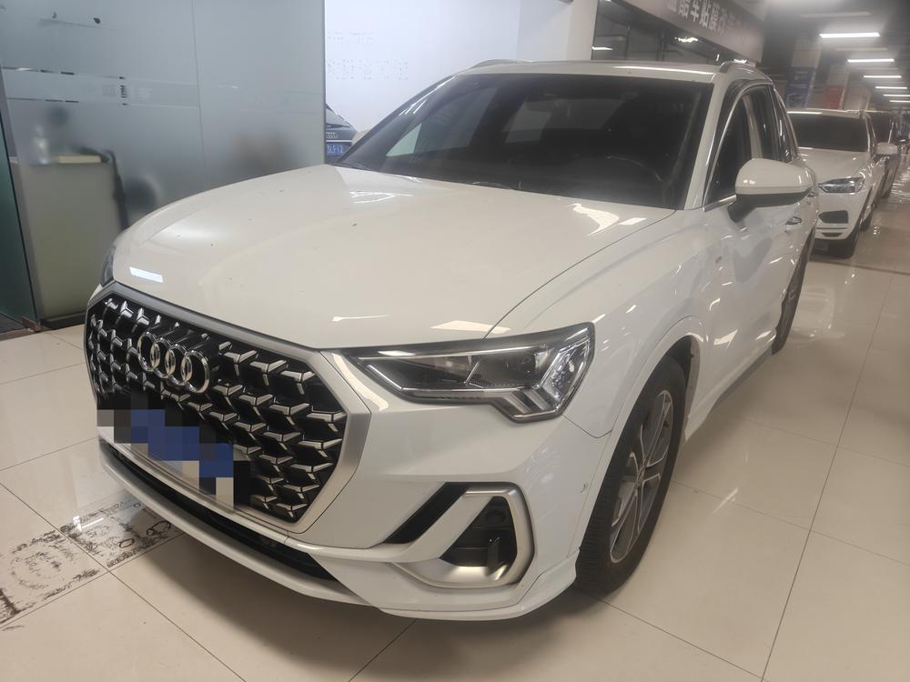 Audi Audi Q3