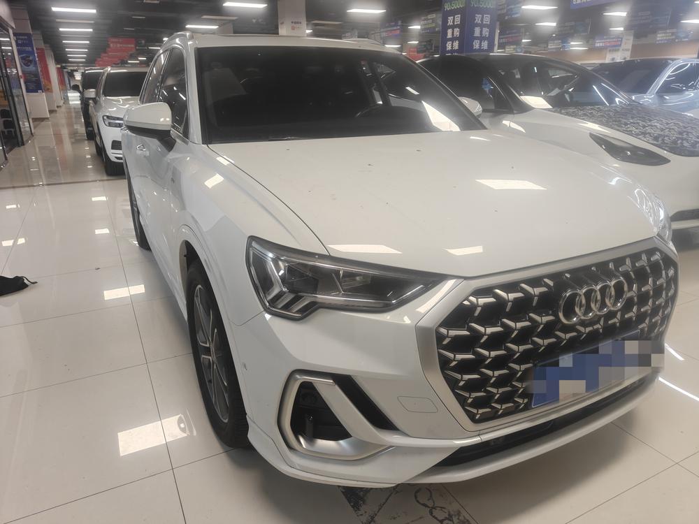 Audi Audi Q3