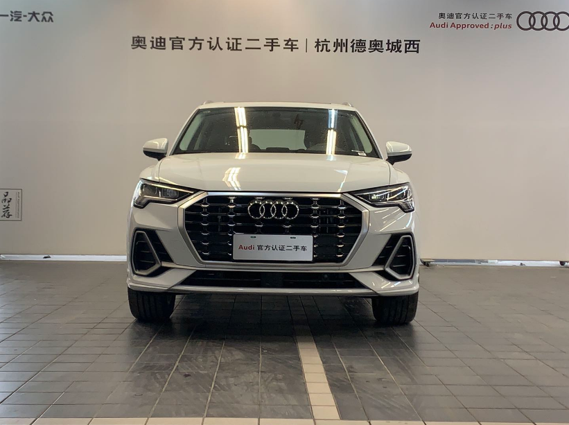 Audi Audi Q3