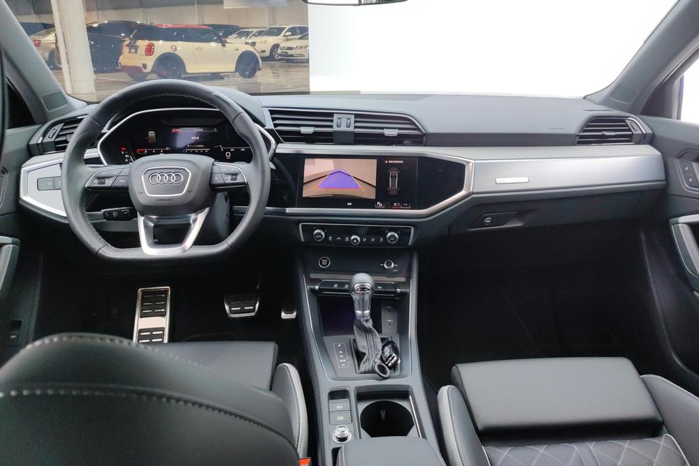 Audi Audi Q3