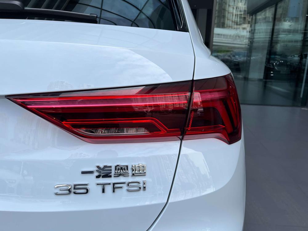 Audi Audi Q3