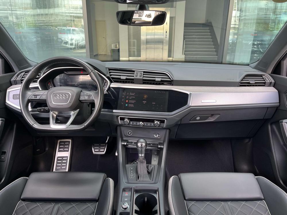 Audi Audi Q3