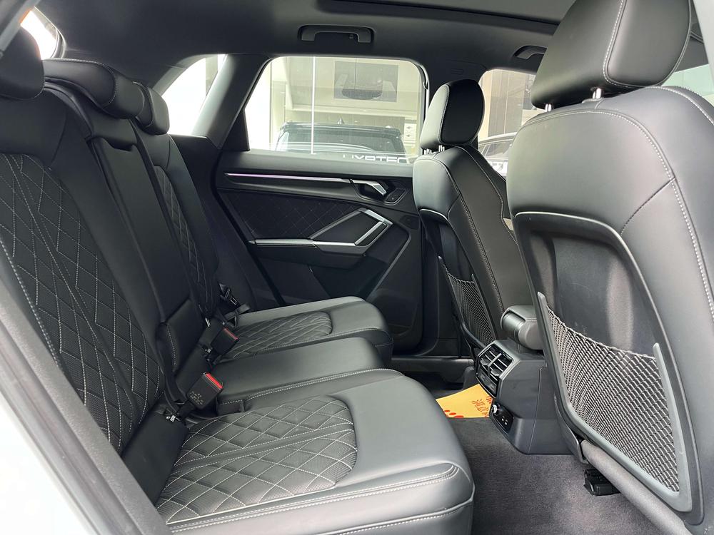 Audi Audi Q3