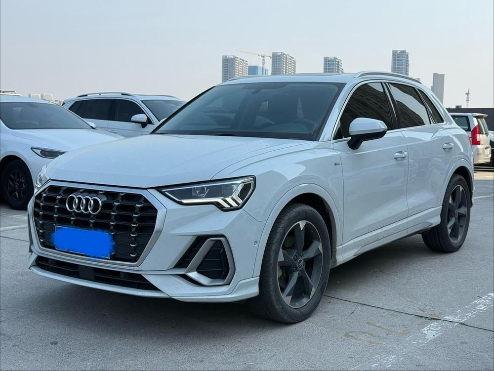 Audi Audi Q3