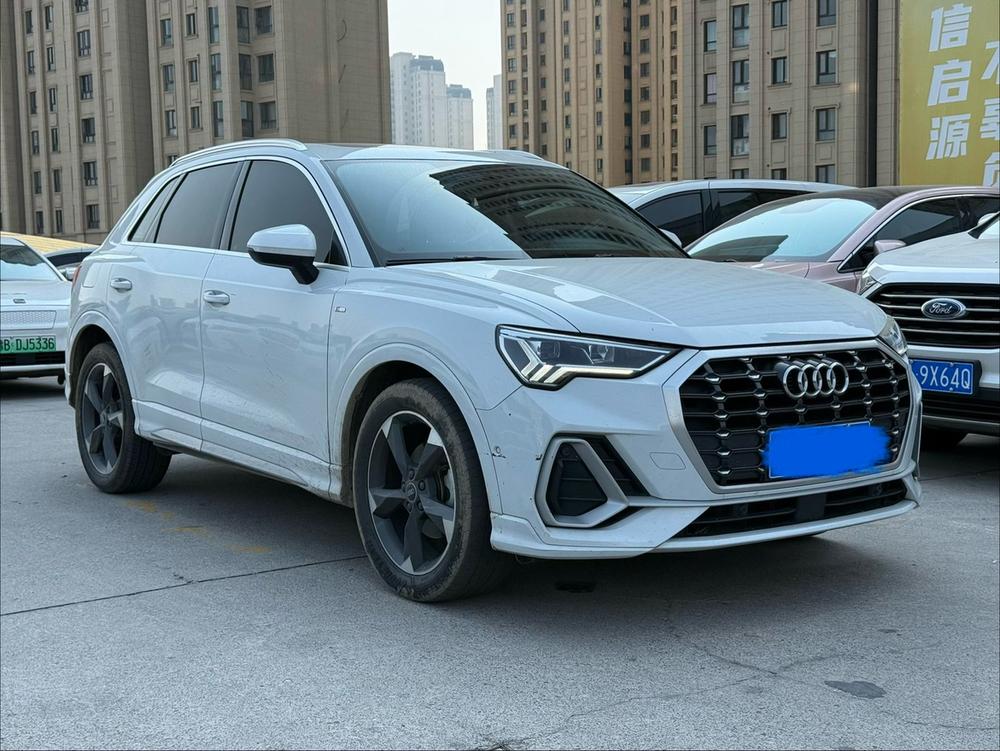 Audi Audi Q3