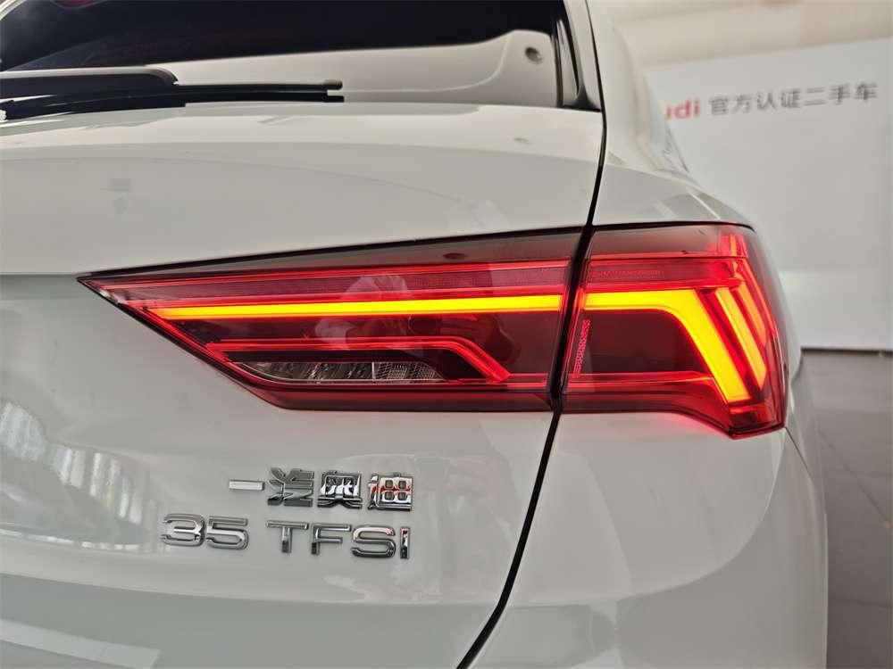 Audi Audi Q3