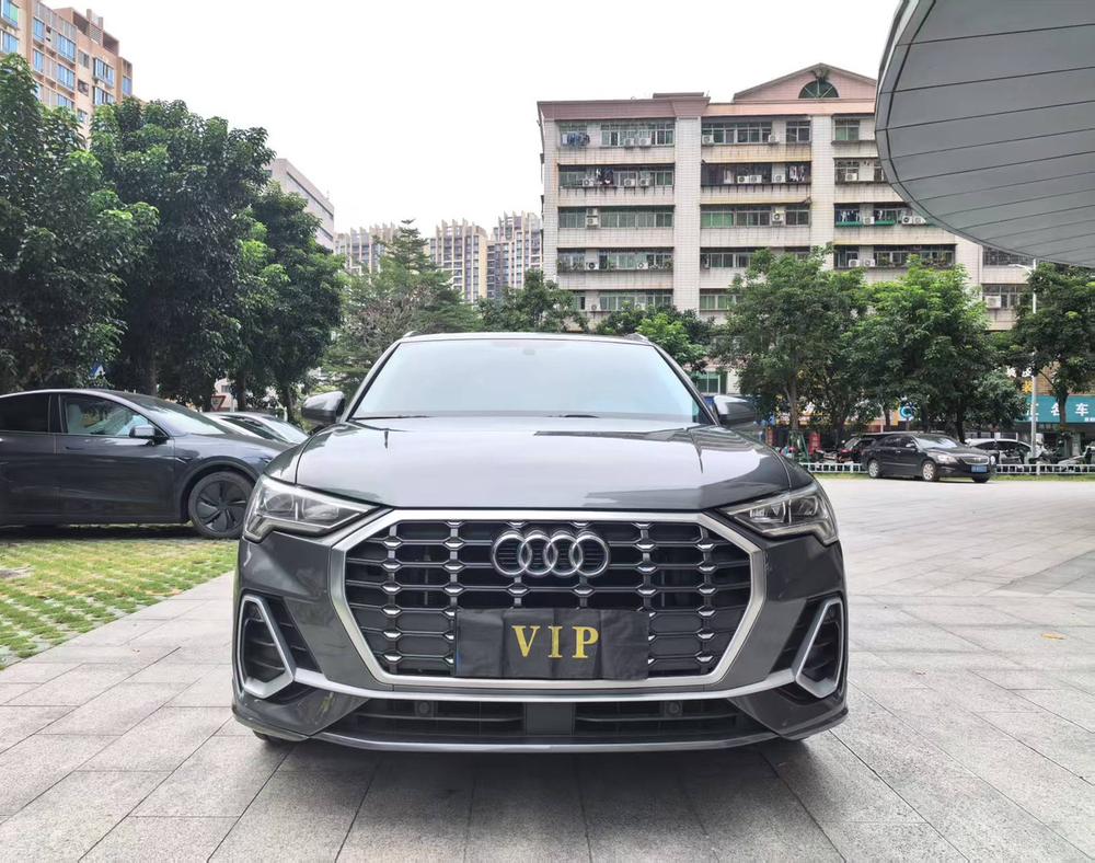 Audi Audi Q3