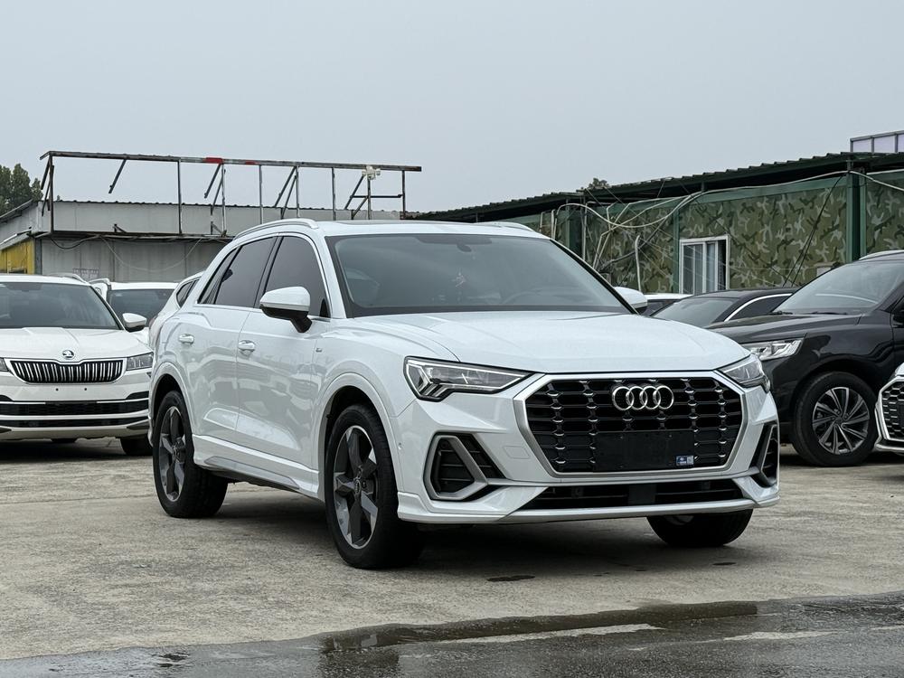 Audi Audi Q3