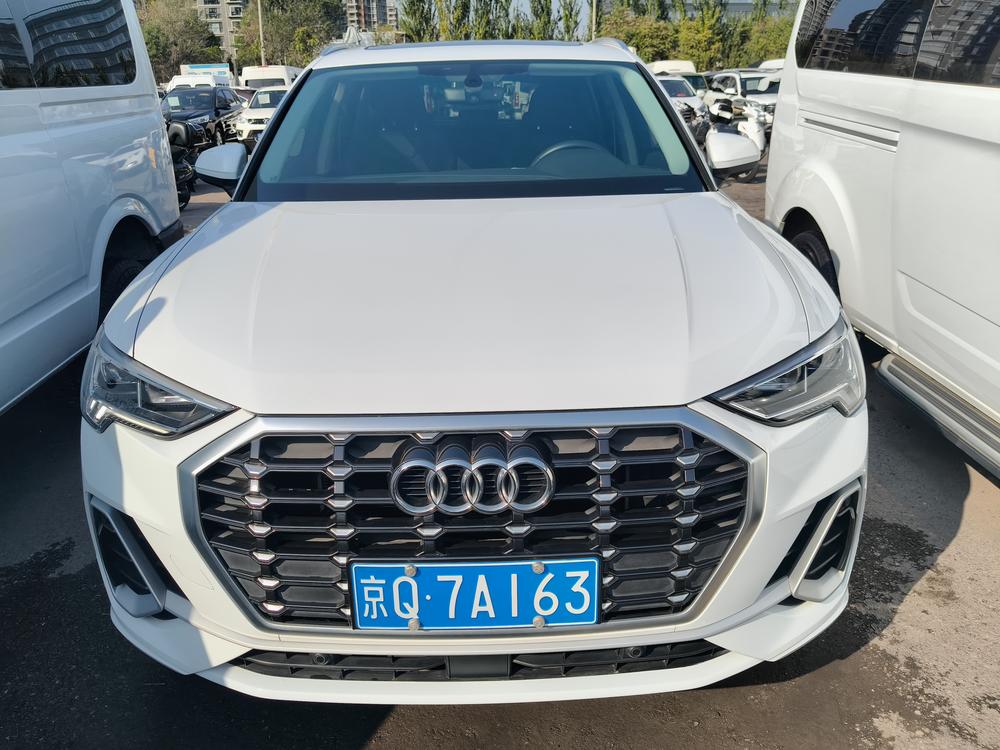Audi Audi Q3