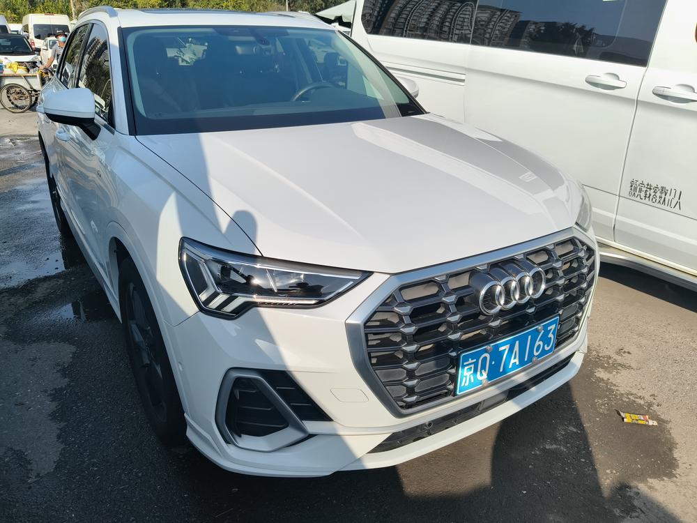 Audi Audi Q3