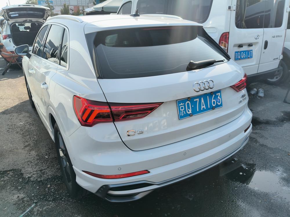 Audi Audi Q3