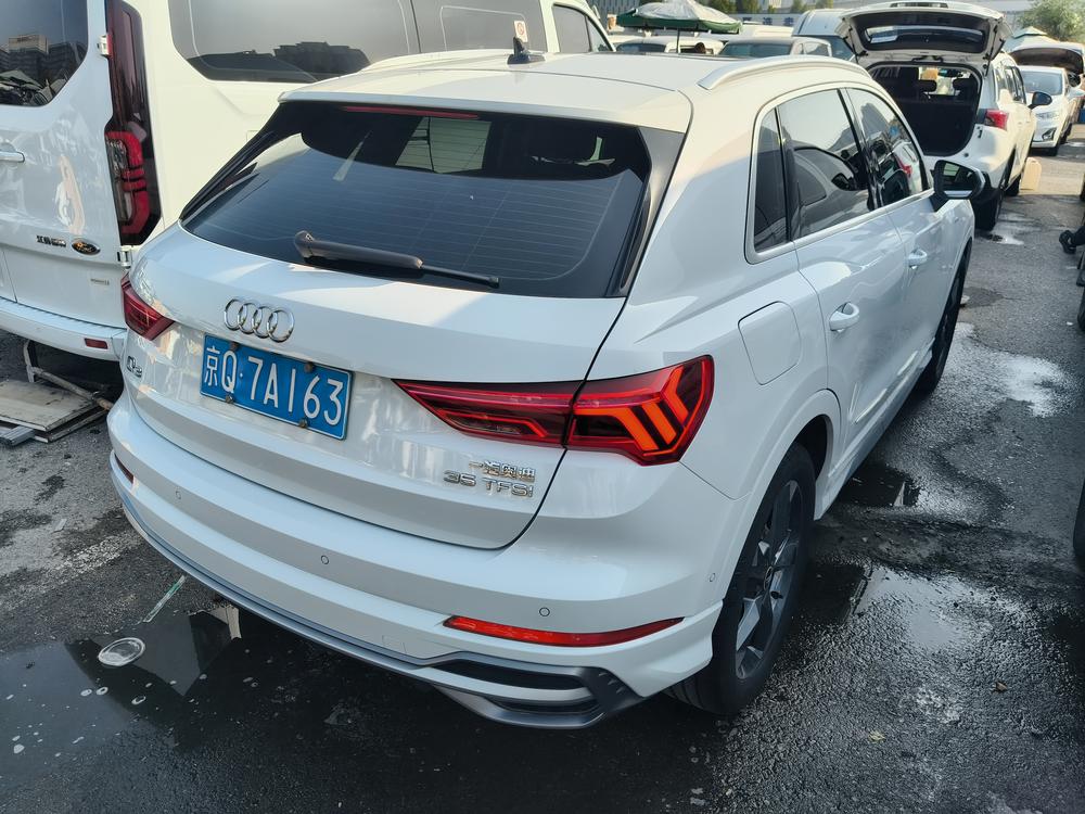 Audi Audi Q3