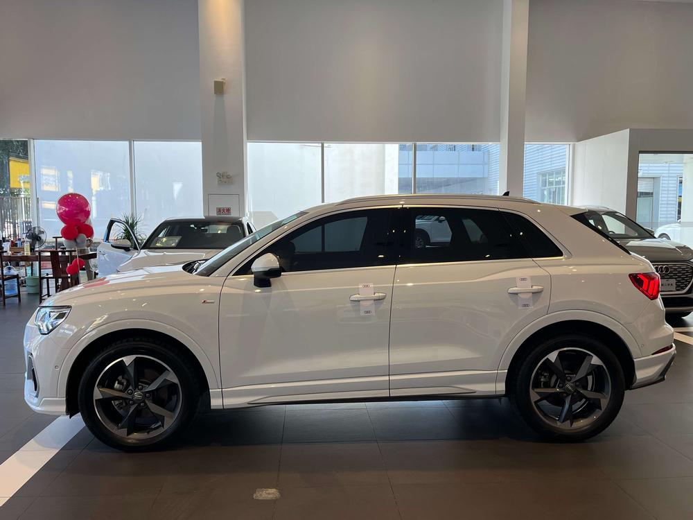 Audi Audi Q3