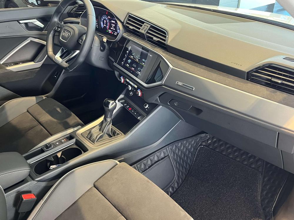 Audi Audi Q3