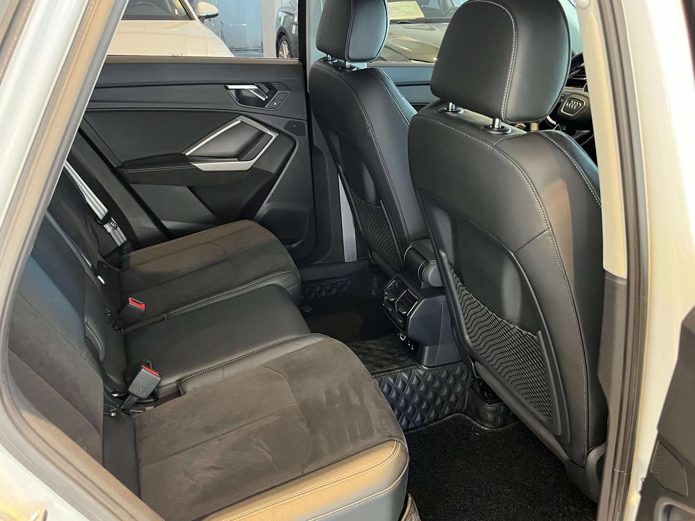 Audi Audi Q3