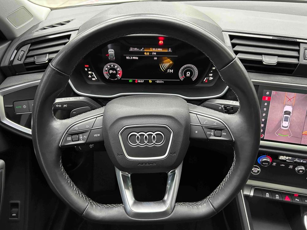 Audi Audi Q3