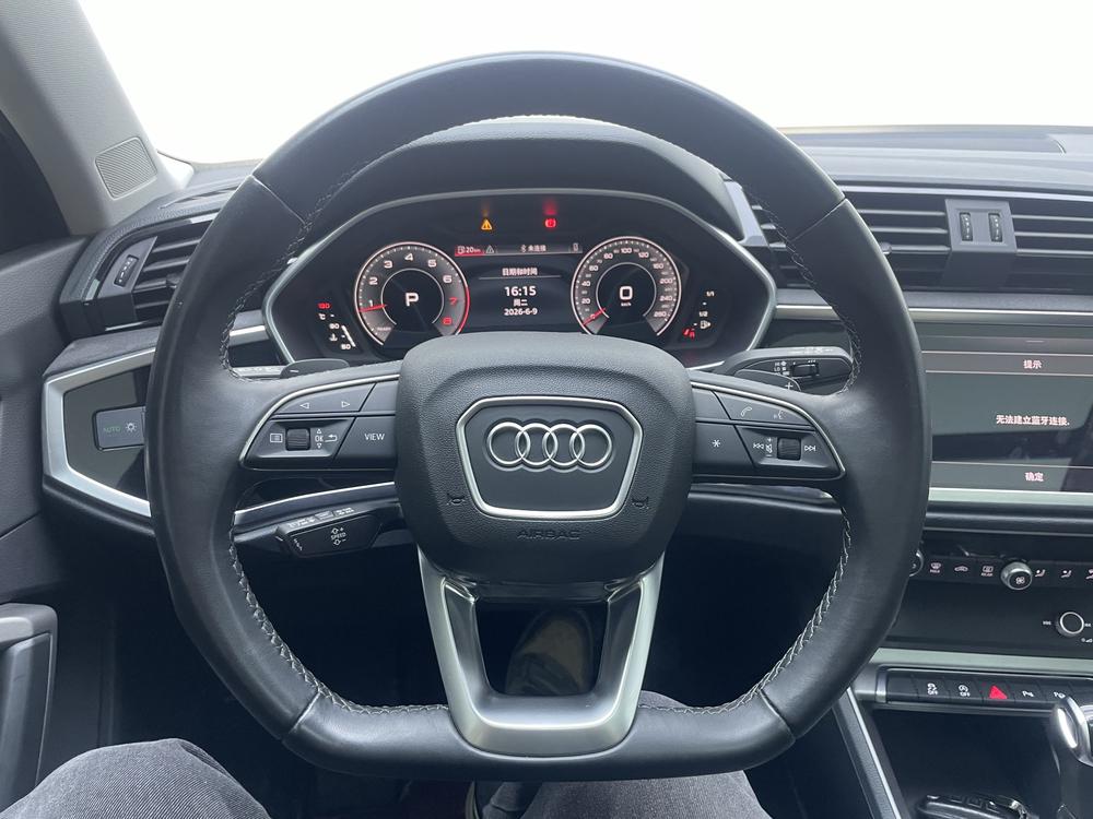 Audi Audi Q3