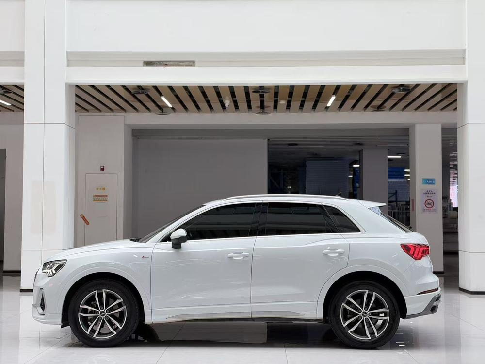 Audi Audi Q3