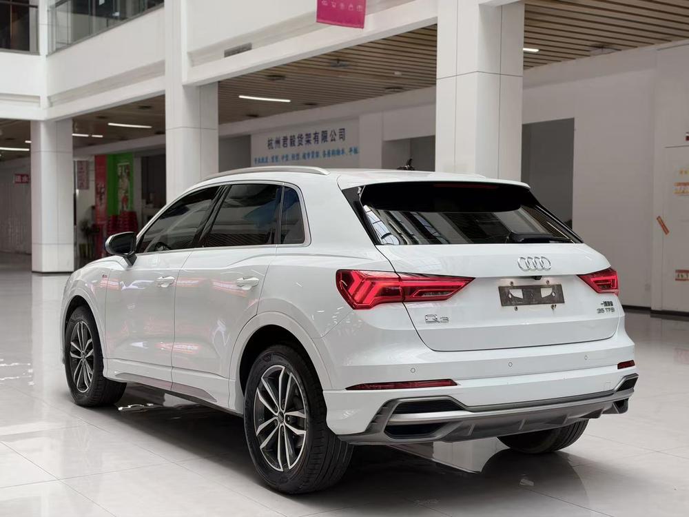 Audi Audi Q3