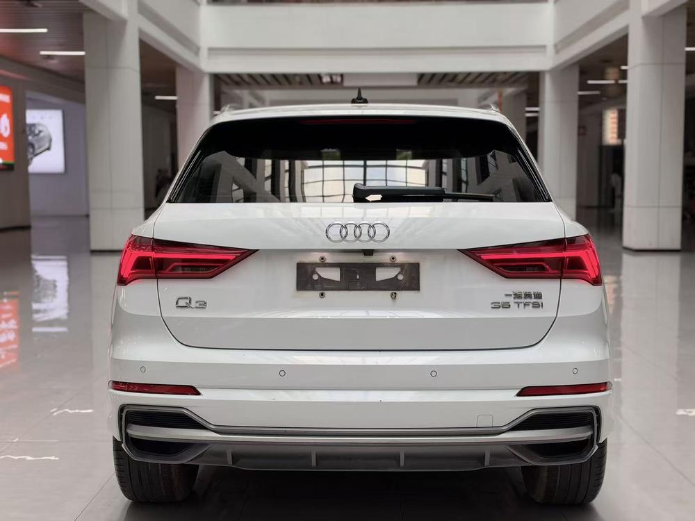 Audi Audi Q3