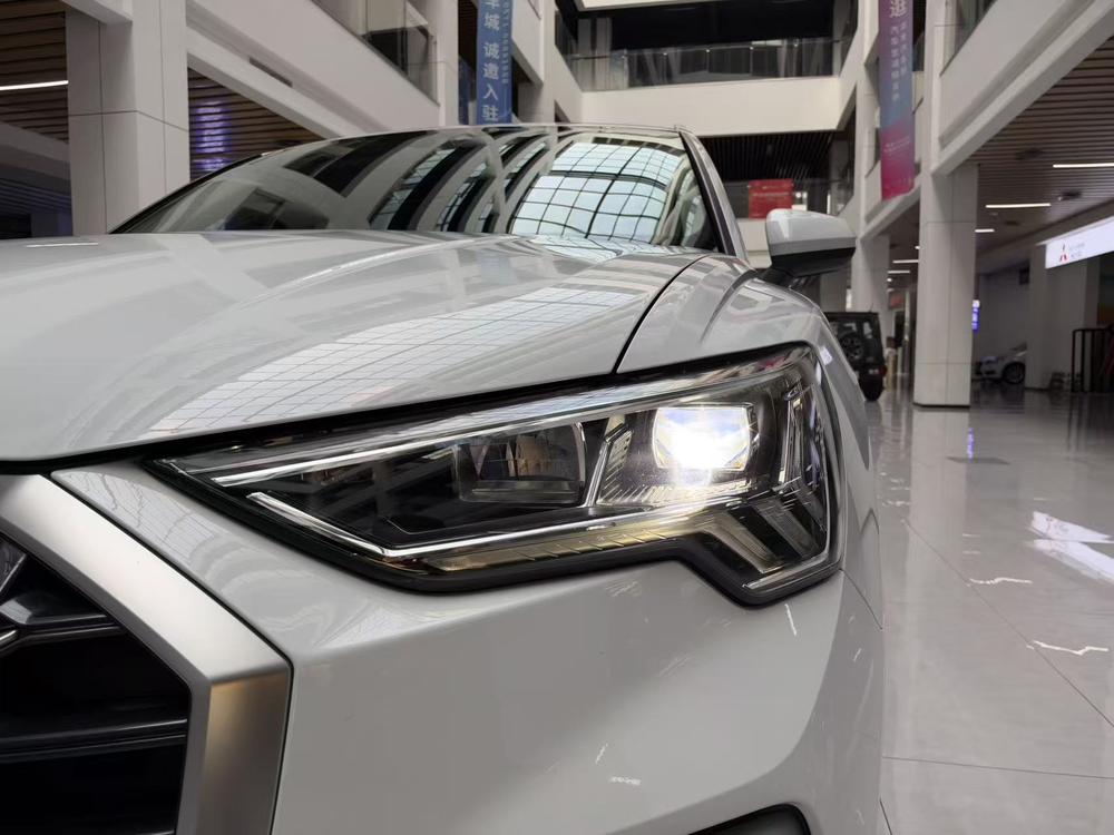 Audi Audi Q3