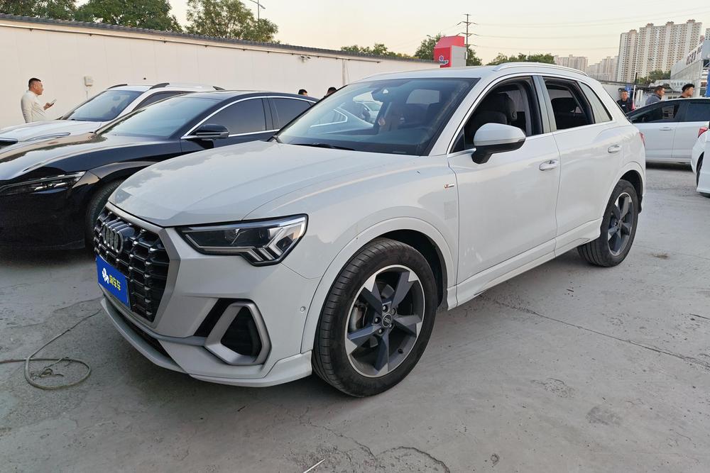 Audi Audi Q3