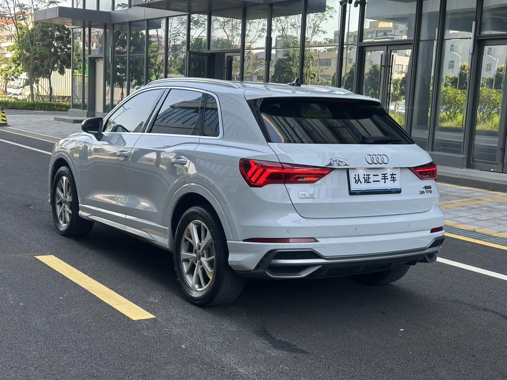 Audi Audi Q3