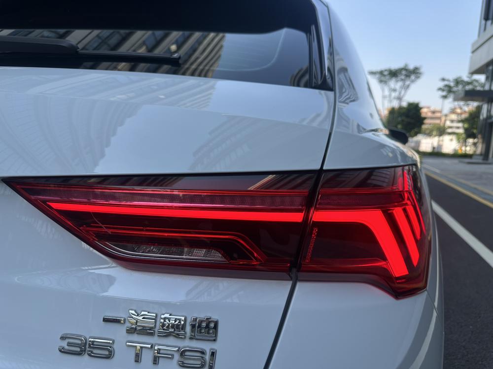 Audi Audi Q3