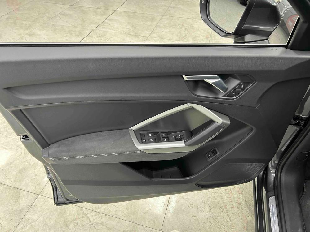 Audi Audi Q3