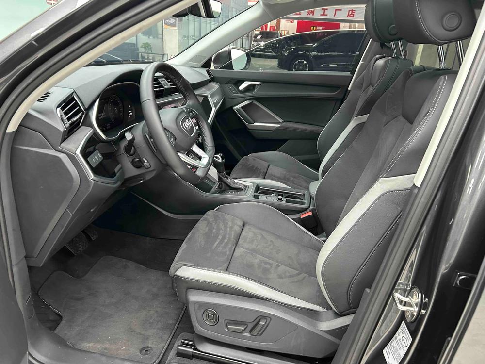 Audi Audi Q3