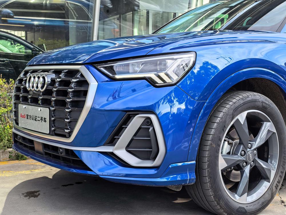 Audi Audi Q3