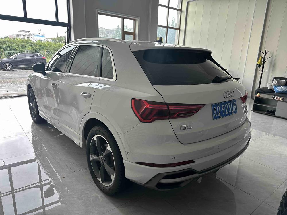 Audi Audi Q3