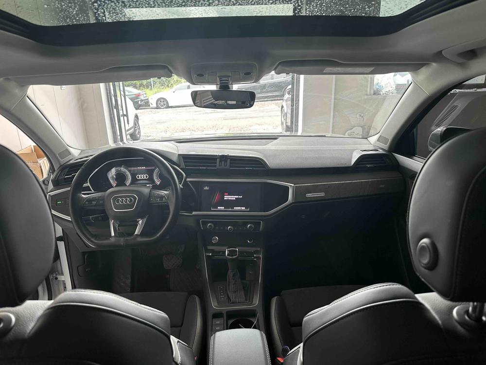 Audi Audi Q3