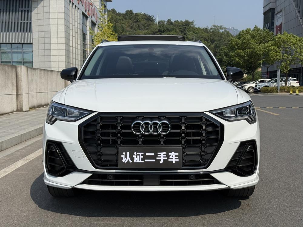 Audi Audi Q3