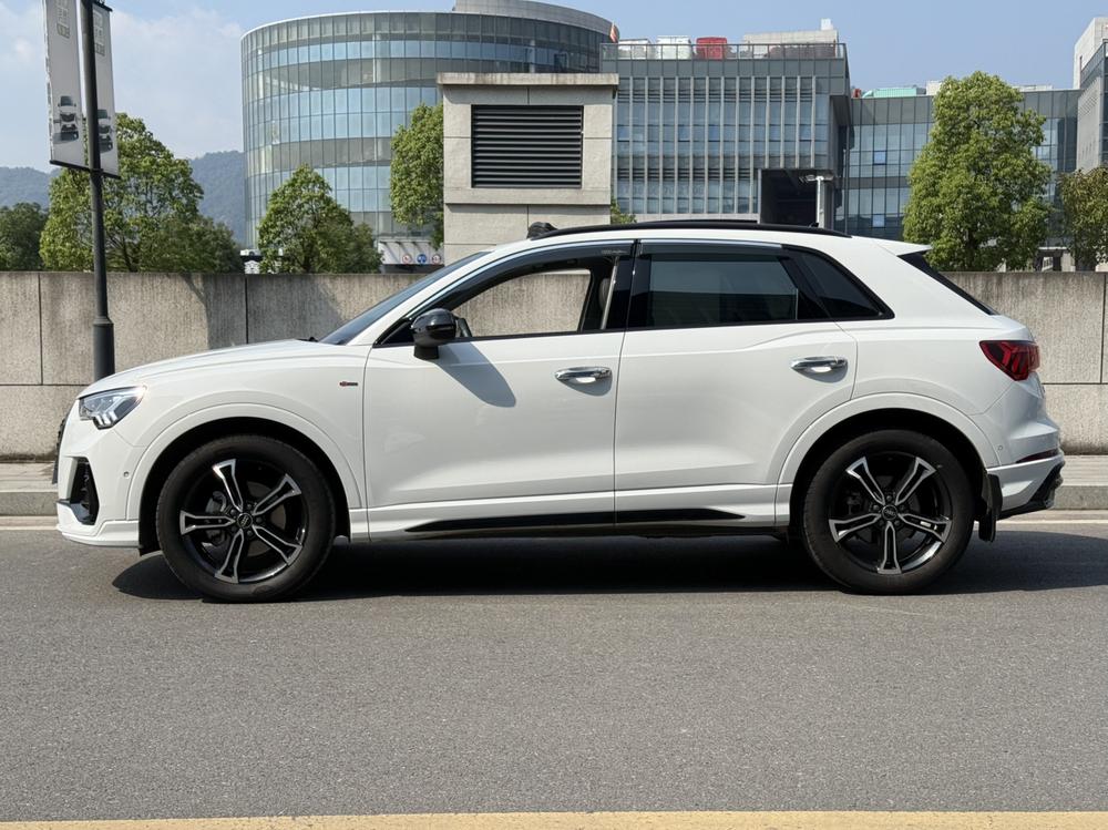 Audi Audi Q3