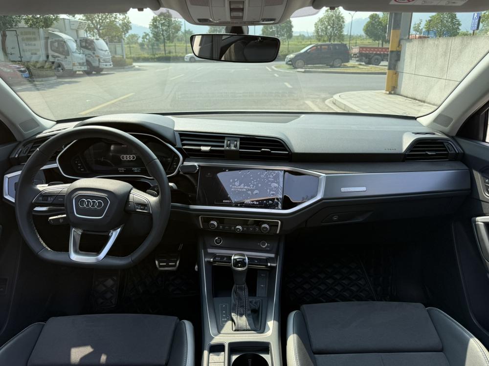 Audi Audi Q3