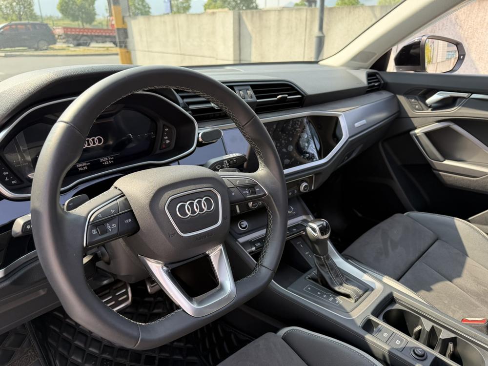 Audi Audi Q3