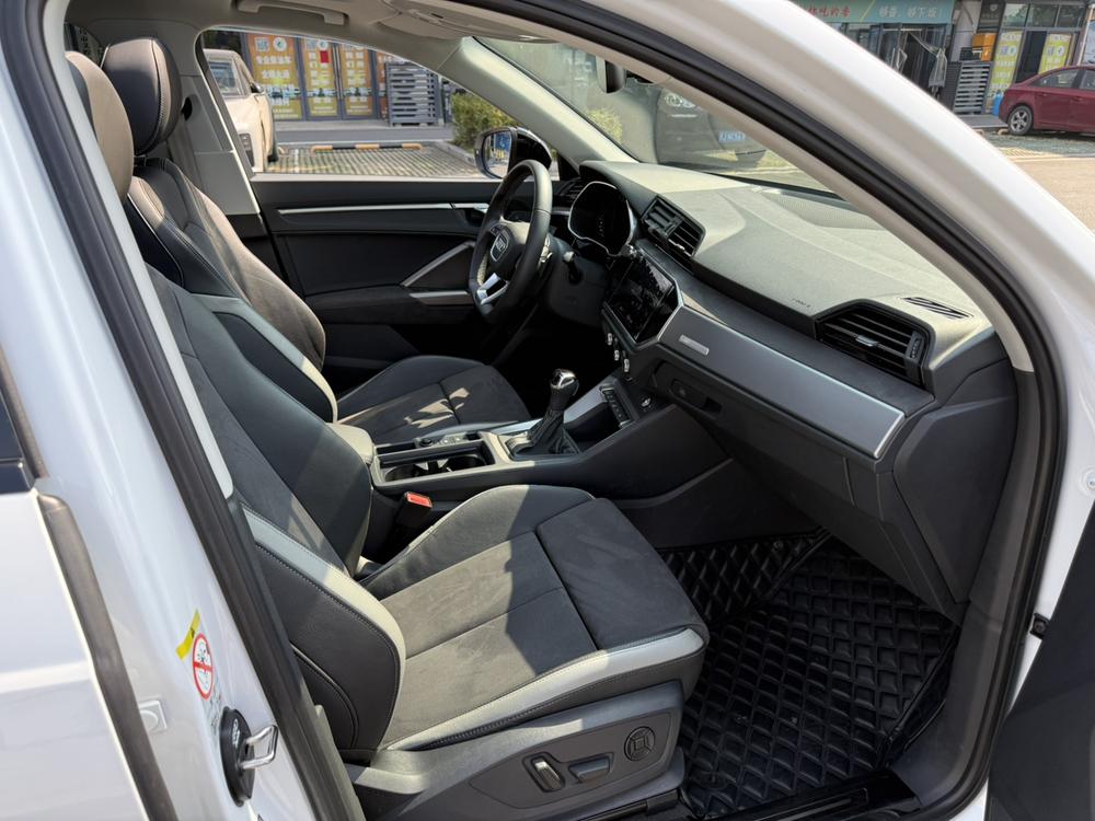 Audi Audi Q3