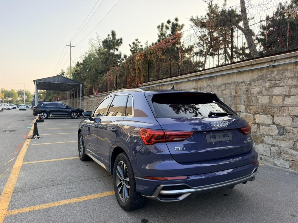 Audi Audi Q3
