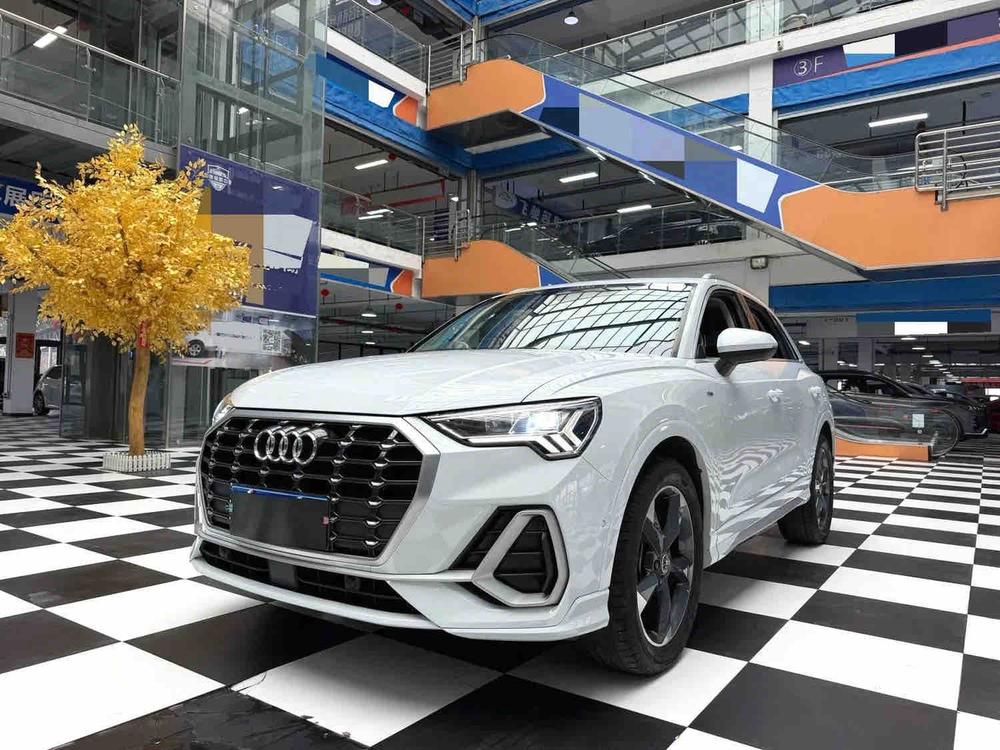 Audi Audi Q3