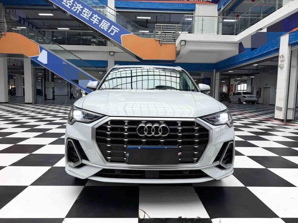 Audi Audi Q3