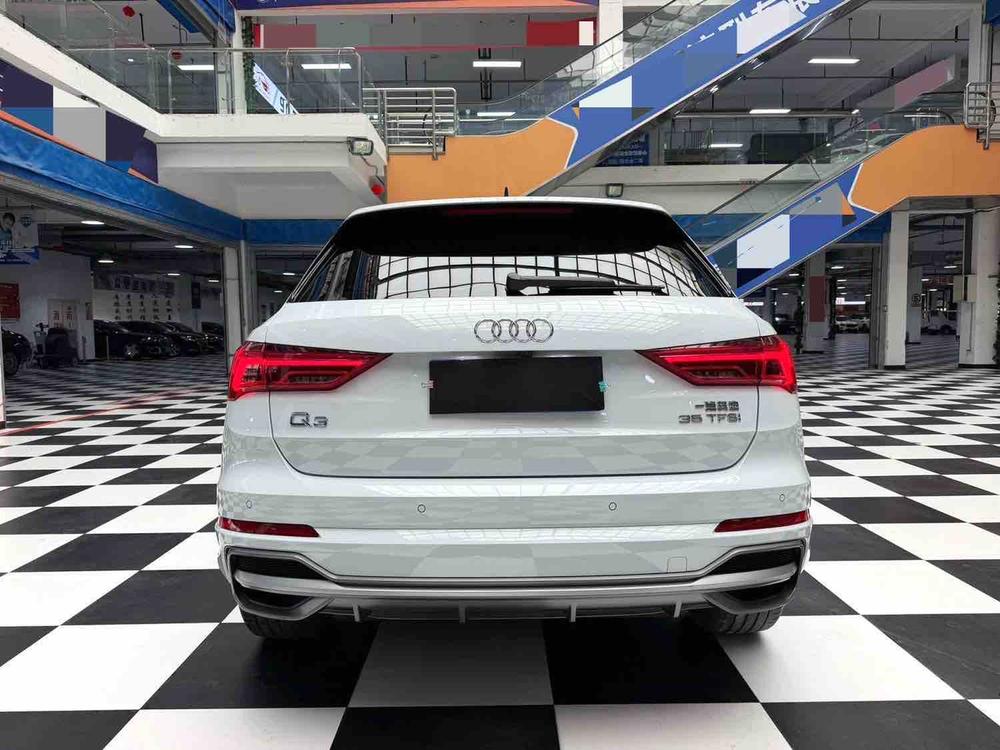 Audi Audi Q3