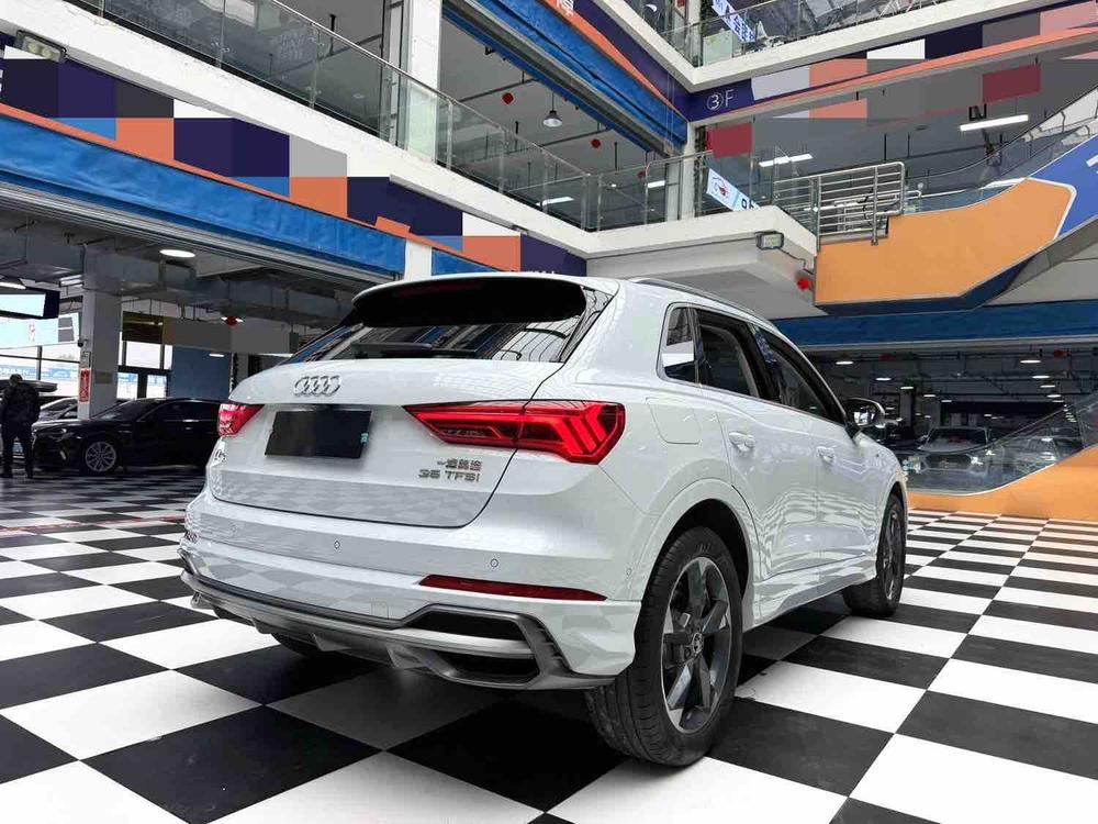 Audi Audi Q3