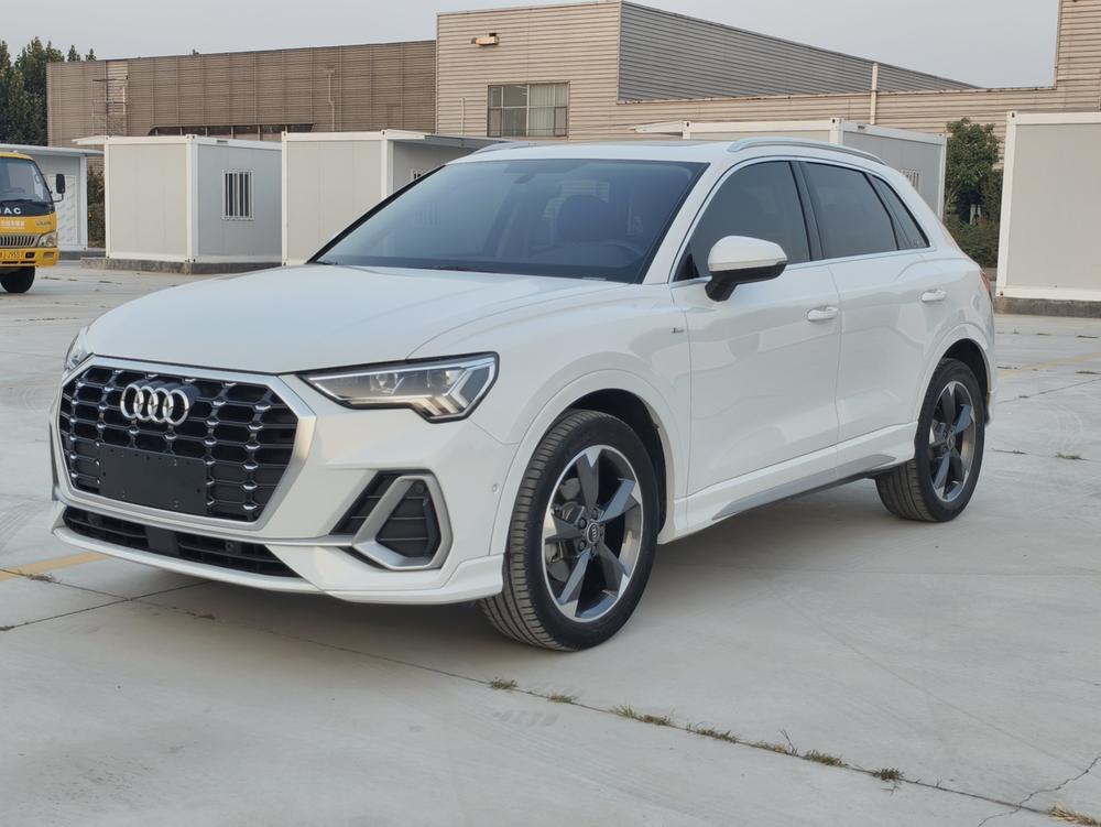 Audi Audi Q3