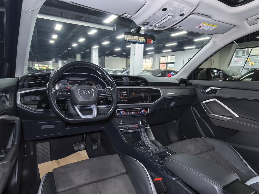 Audi Audi Q3