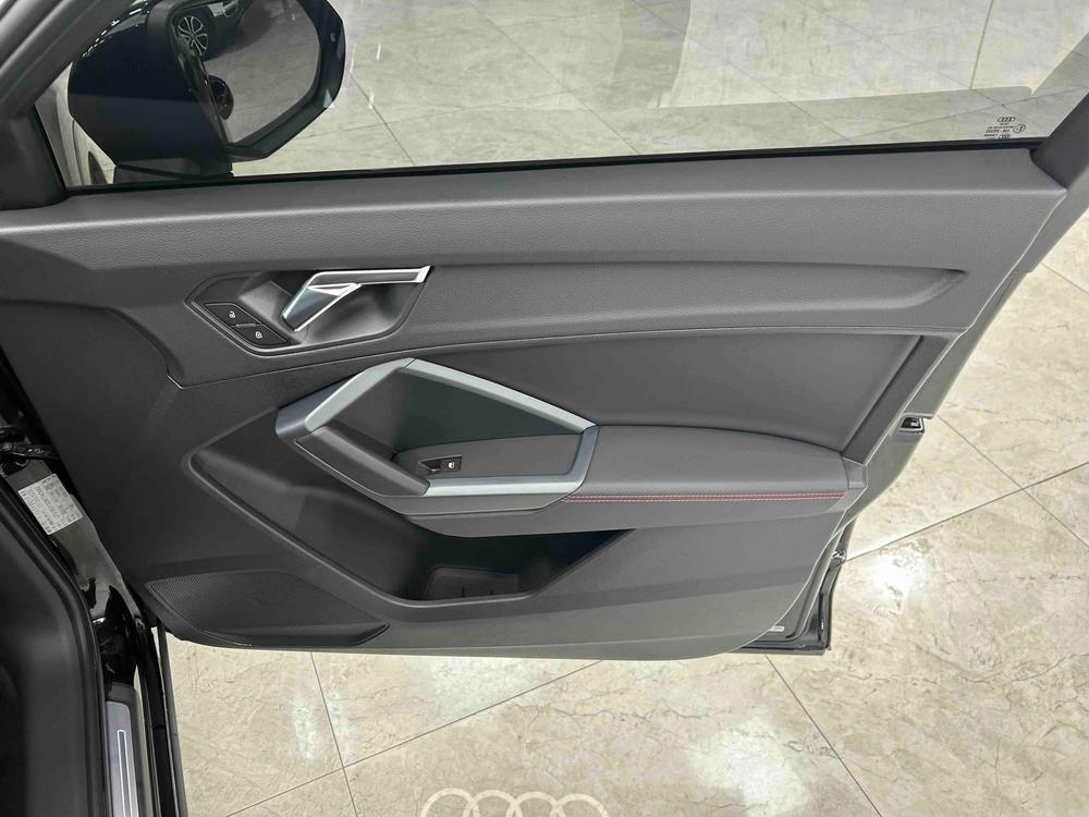 Audi Audi Q3