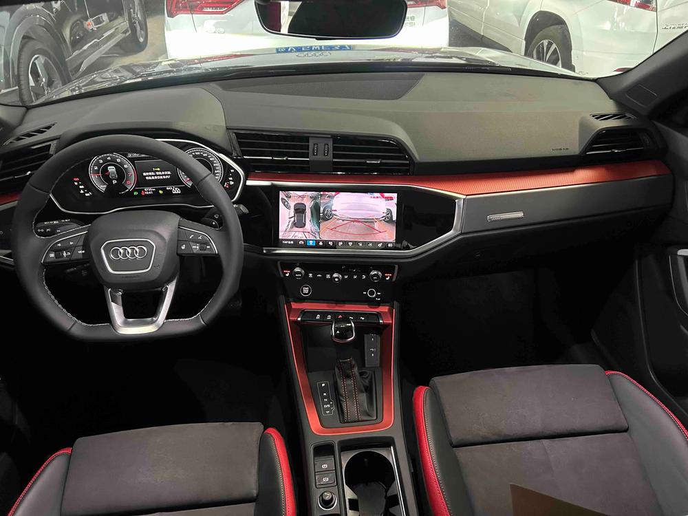 Audi Audi Q3