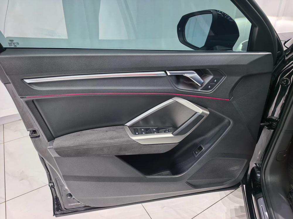 Audi Audi Q3