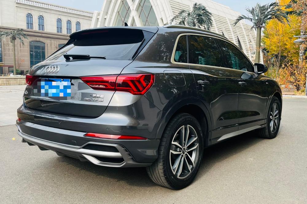 Audi Audi Q3